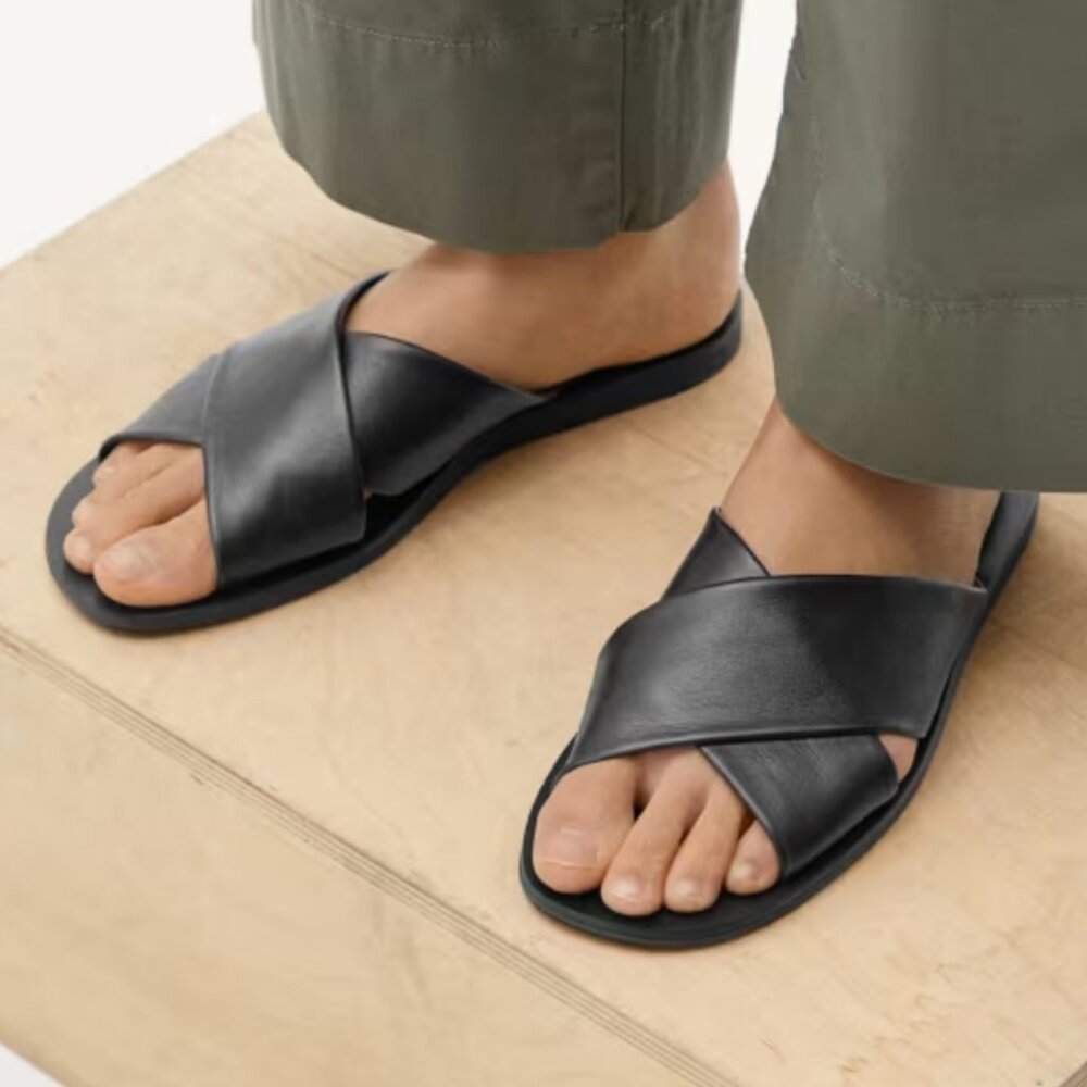 Everlane The Day Crossover Sandal - Black